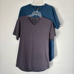 Cuts Men's T-shirt bundle of Two Curve-Hem V Neck and Elongated Crew Size Large